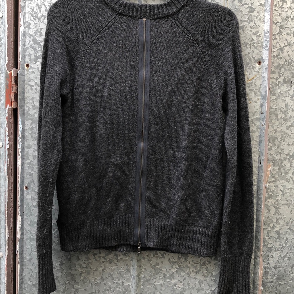 Kenneth Cole sweater - Picture 4 of 4